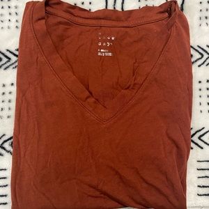 Basic V Neck - Dark Orange